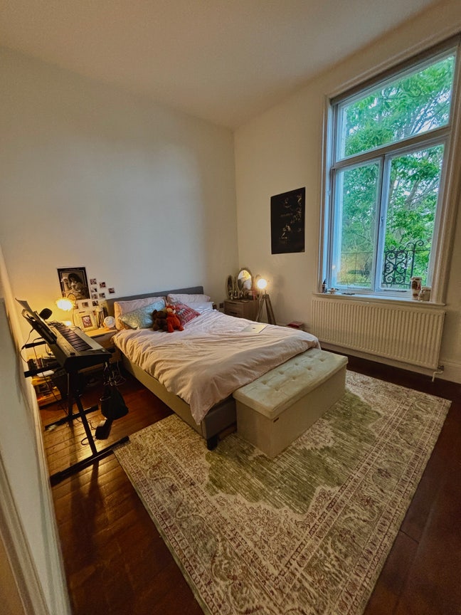 Spacious Double Room in Beautiful Flat w Garden🌿 Main Photo