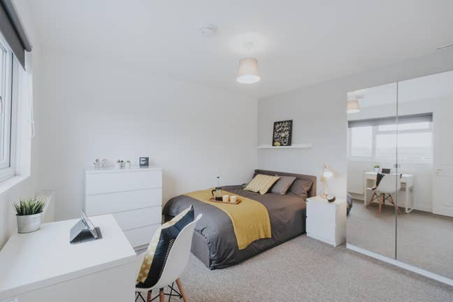Bright Room in Great Houseshare Main Photo