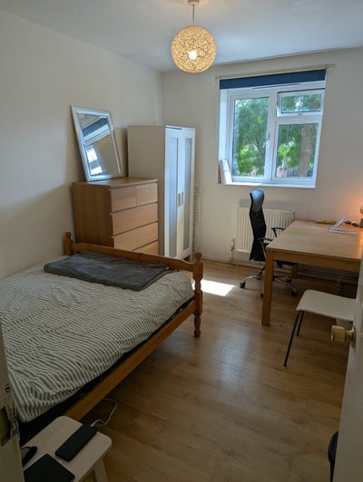 Double room available in SE1 near South Bank Main Photo