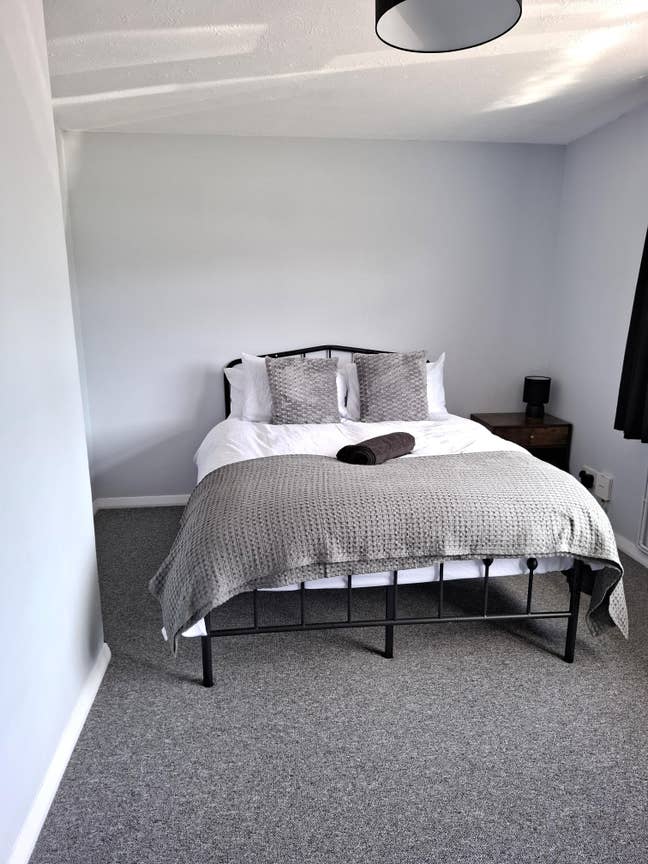 1 executive-standard room in 4-bed house Main Photo