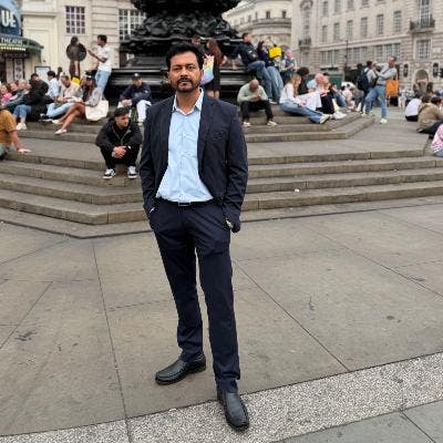 Professional Male seeks a single or double room Main Photo