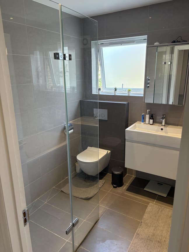 Double Room in Sociable, Active Professional House Main Photo