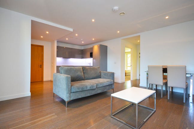 2 Double Bedroom Apartment - SE17 Main Photo