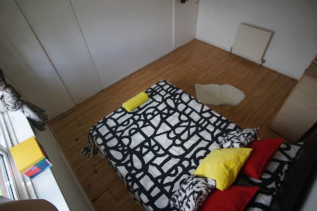 Large Double Room in White Hart Lane  Main Photo