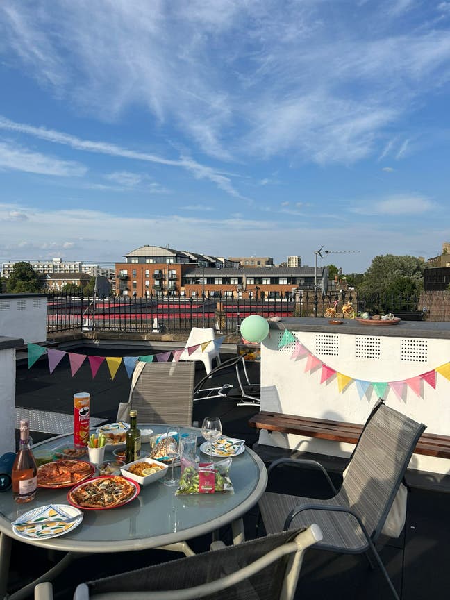 Friendly share house with roof terrace Main Photo
