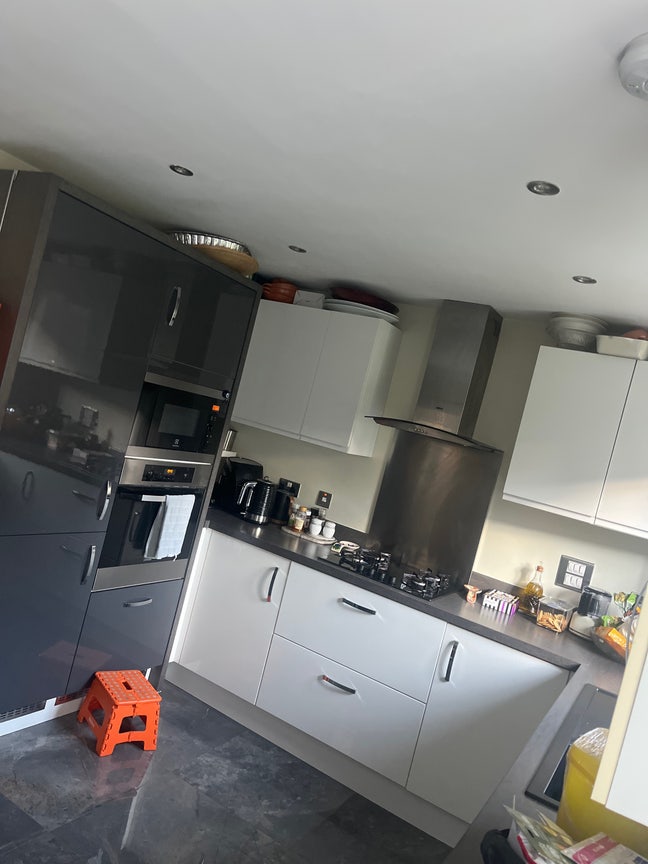 Lovely room in a home from home….. Main Photo