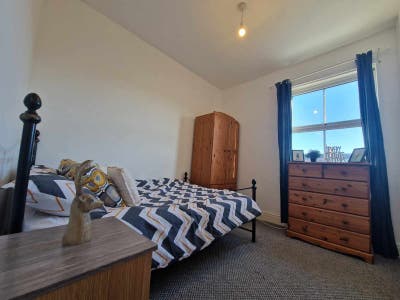 Double room to rent! Near Rugby Town Center Main Photo