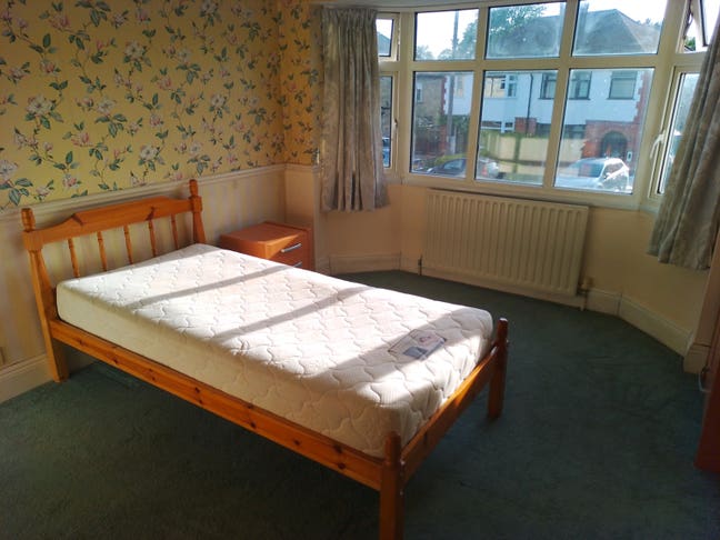 Room to let in shared house off Cherry Hinton Rd  Main Photo