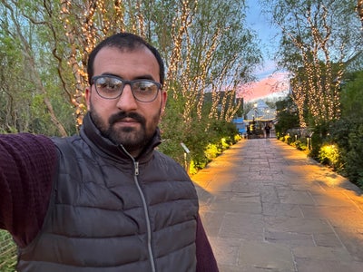 Professional Male seeks a single or double room Main Photo