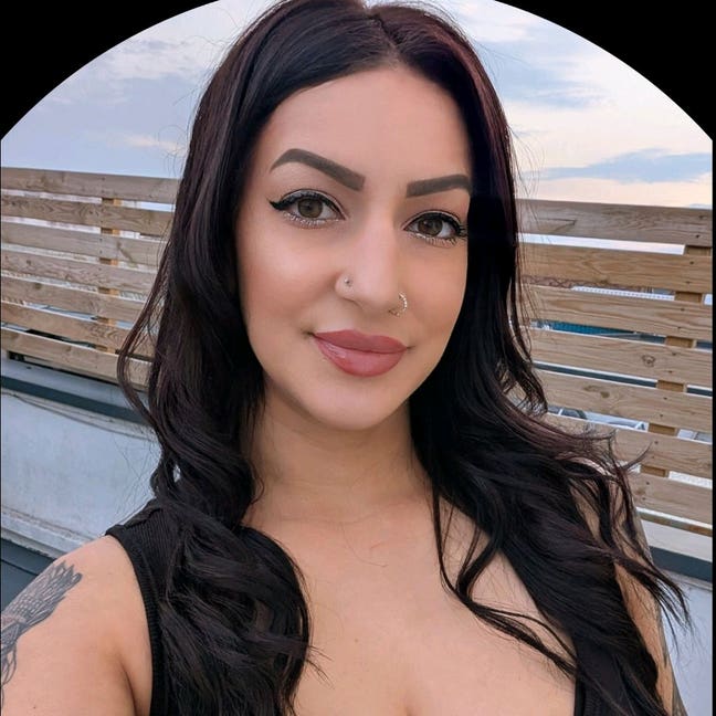 Professional female & two lovely pets seeking home Main Photo