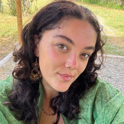 24 year old Female seeks a double room Main Photo
