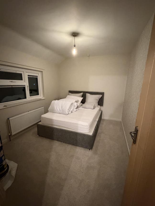 Room to rent in 3 bed house  Main Photo
