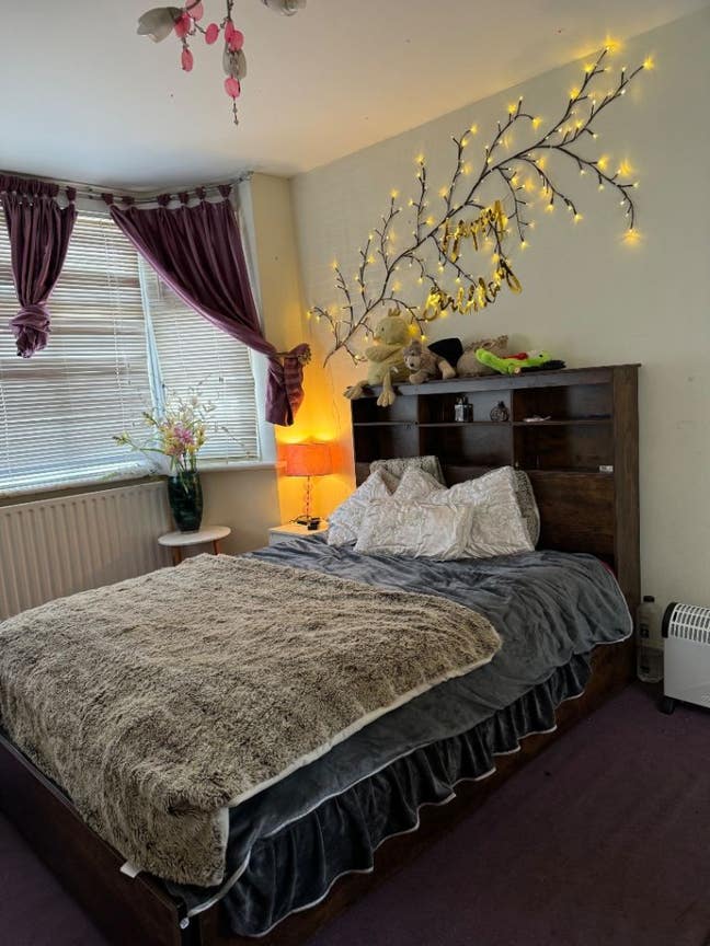 En-Suite room is available for rent in-RM6 5BE Main Photo