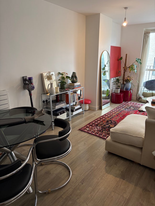 Spacious Room + Private Bathroom in Walthamstow Main Photo