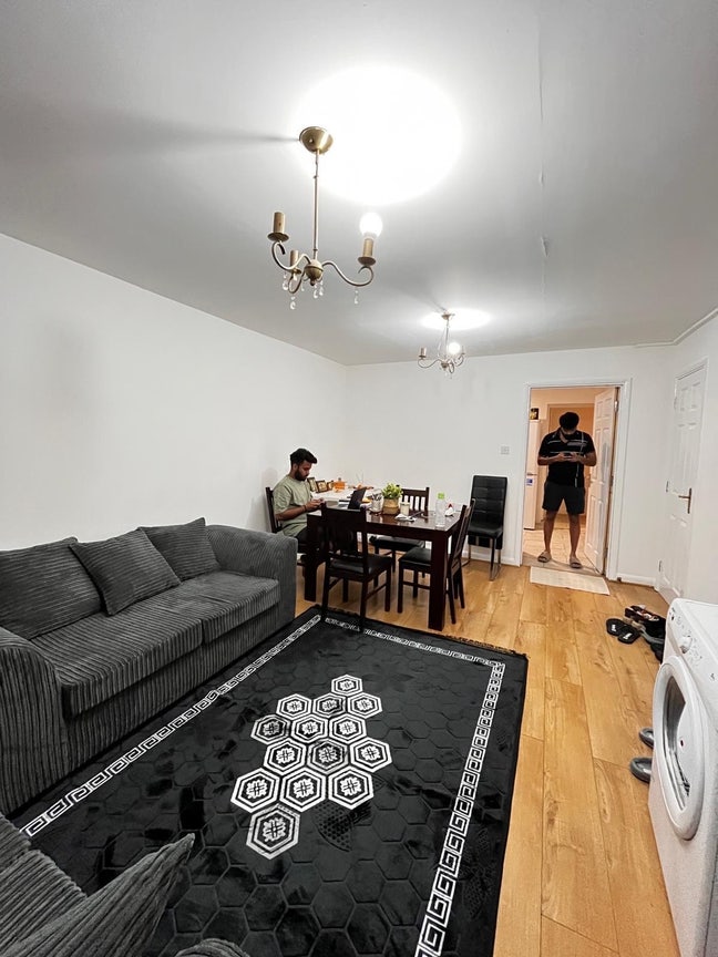 Double room available NOW - E3 4GD, bills included Main Photo