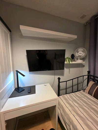 Single room KT19 9 Main Photo