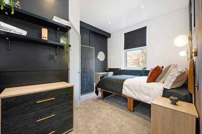 ✨ New! Boutique En-suite | Studio-Style Living Main Photo