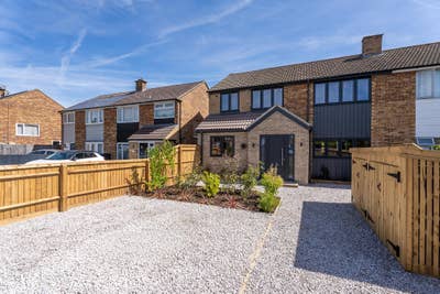 Newly Built Property - Last Few Rooms left! Main Photo