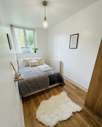 🎯Queens Park Room | Patio & Lounge🎯 Main Photo