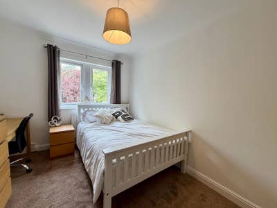 🏡✨Last Room! Huge 10-Bed Pro Houseshare 🏡✨ Main Photo