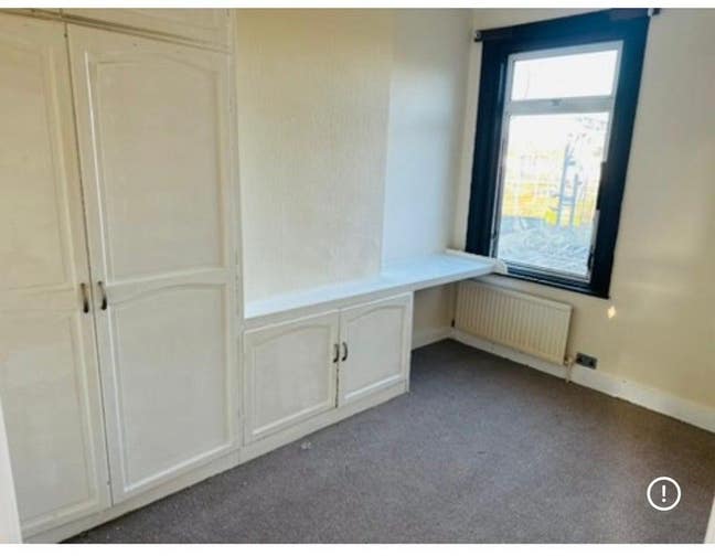 Spacious furnished 3-bed house to rent in Barking Main Photo
