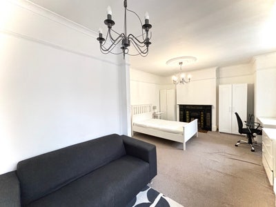 🏡✨ Spacious Room in Fulham – SW6 ✨🏡 Main Photo