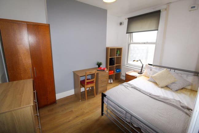 4-Bed Student House  With Huge Communal Space Main Photo