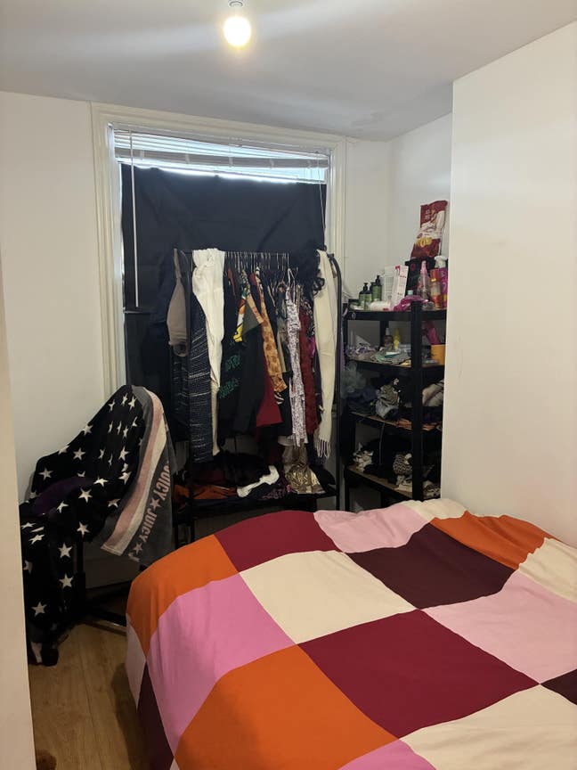 Bright Double Room Available in Friendly Flatshare Main Photo