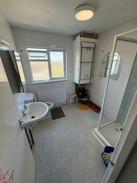 Studio Flat & Rooms available North West London Main Photo