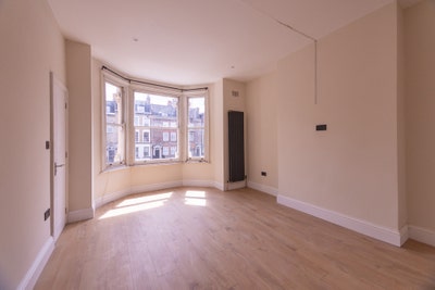 5 En-Suite Newly Refurbished Rooms Available Main Photo