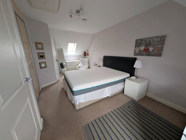 Large en suite room close to UWE Frenchay campus Main Photo