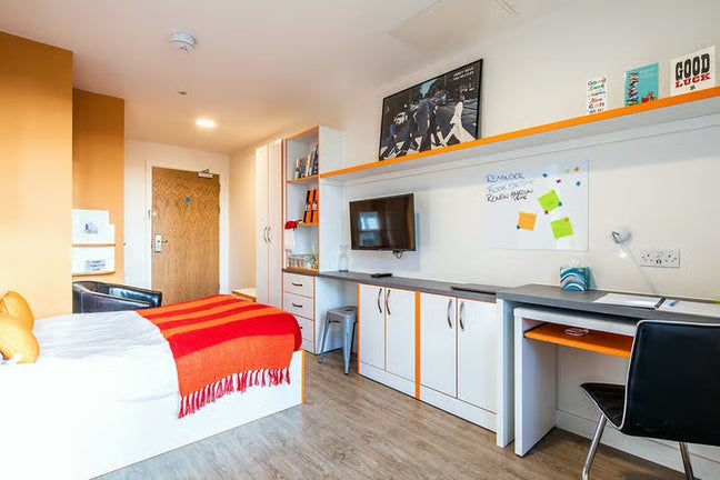 Hannah Court Sheffield - Studio (Matilda Street) Main Photo