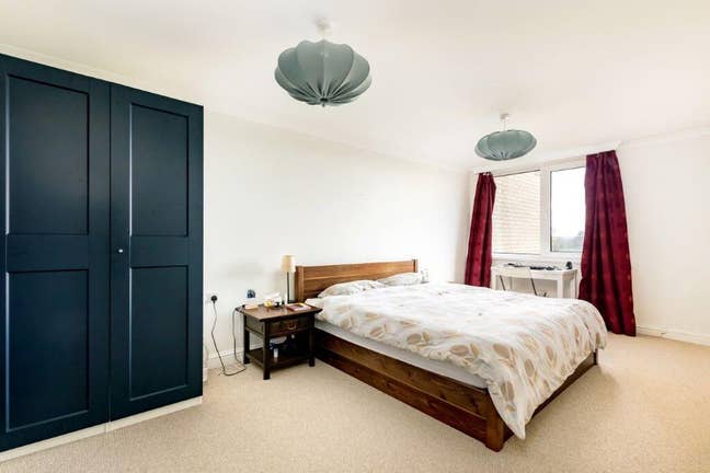 A spacious double room overlooking the Downs Main Photo
