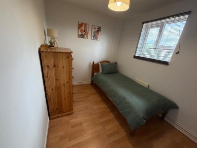 Affordable Single Room | Bills Included | LU7 Main Photo