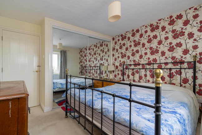 Clean, Quiet Double Room With En-Suite Main Photo