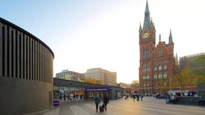 *2 Huge Double Rooms Right There in King's Cross* Main Photo