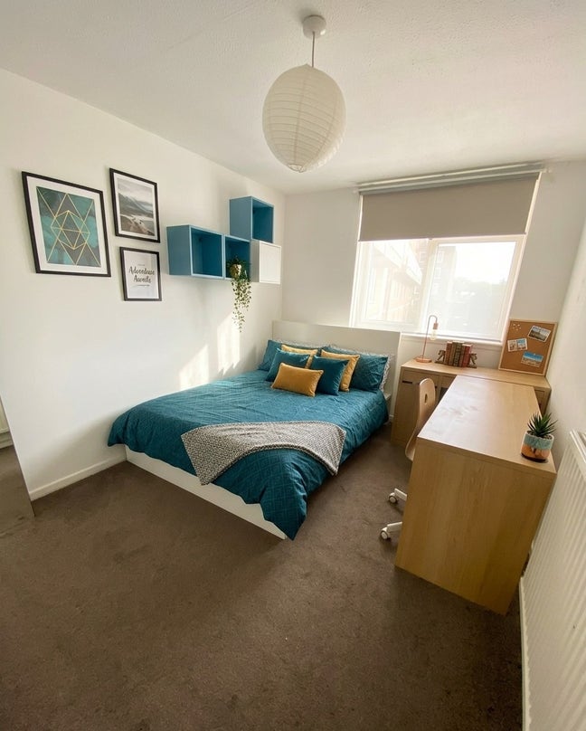 🌟 Fully Furnished Double Room in Shadwell NOW Main Photo