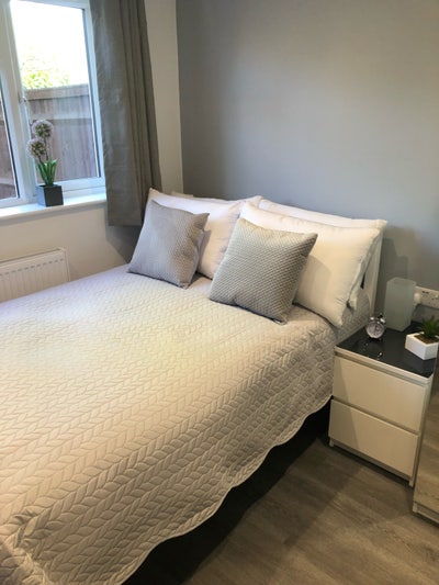 Double En-Suite room |  No Deposit | Bills Inc Main Photo