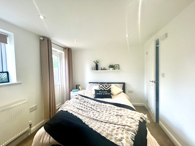 This Is the One 💚🏡 Come and Take a Look

 Main Photo