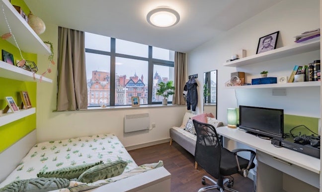 Student Room to Rent – The Student Hideout Main Photo