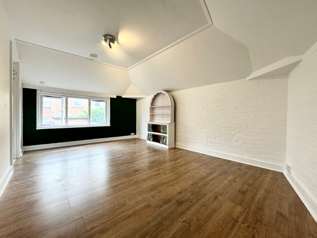 💡 Spacious Double Room - Central Newport Main Photo