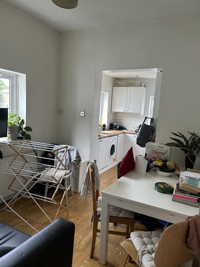 Sunny Double Room in Clapton  Main Photo