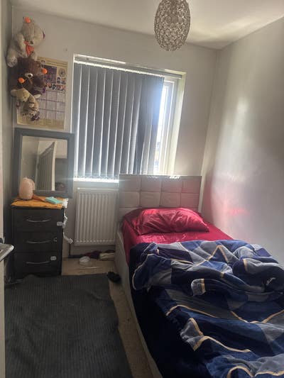 Room for rent  Main Photo