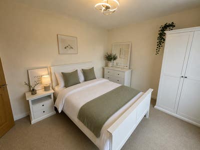 One Room Available | All Bills Included Main Photo