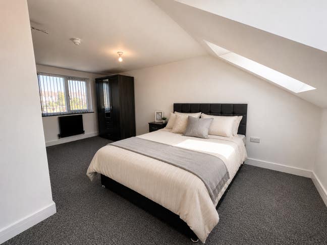Double Room Availble | Ensuite | Charlton Rd Main Photo