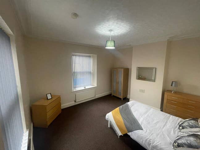 Spacious Room in the Heart of Mansfield Main Photo