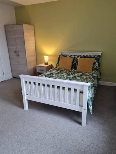 Room in Town Centre - Bills Included Main Photo
