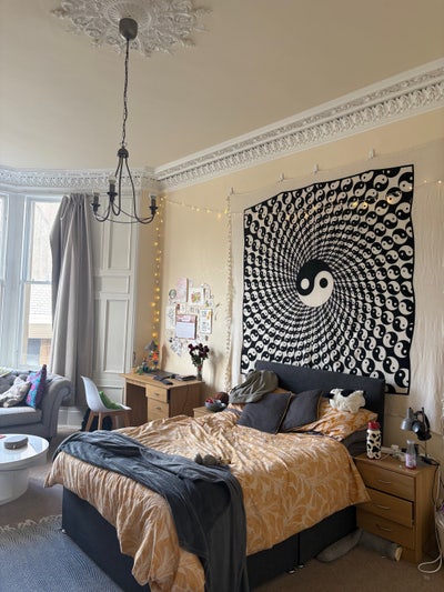 Lovely Double Room in Edinburgh Main Photo