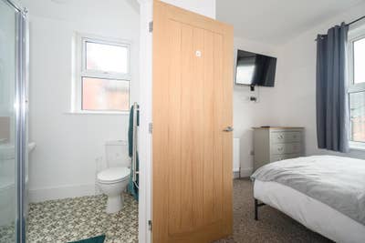 🏡 Luxury En-Suite Rooms to Rent –  All Bills Inc Main Photo