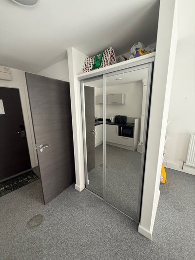 Platinum Studio - Tenancy Takeover Available  Main Photo